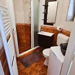 Gasparac - 30 Meters From The 伊卡