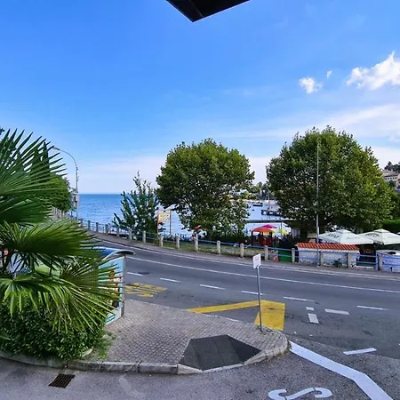 Appartement Gasparac - 30 Meters From The *